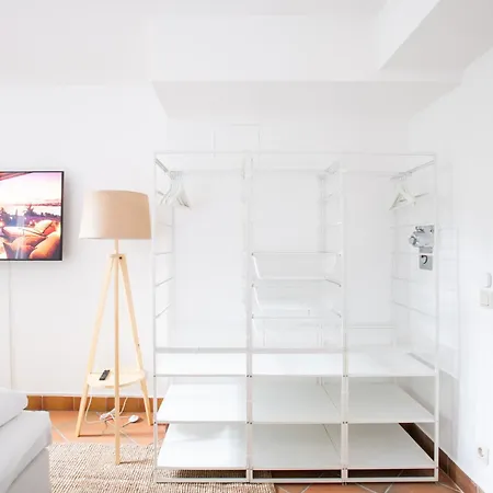 Apartment Charmantes 2-zimmer-apartment Mit Vorgarten *