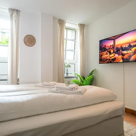 Charmantes 2-zimmer-apartment Mit Vorgarten Berlino