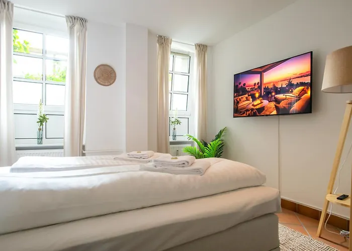 Charmantes 2-zimmer-apartment Mit Vorgarten Berlín