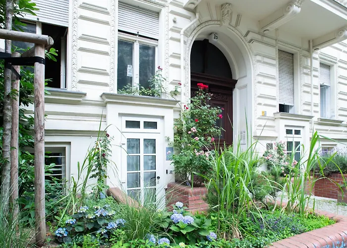 Appartamento Charmantes 2-zimmer-apartment Mit Vorgarten Berlino