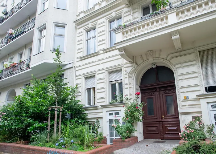 Charmantes 2-zimmer-apartment Mit Vorgarten *