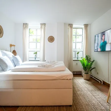 Charmantes 2-zimmer-apartment Mit Vorgarten Appartement Berlin