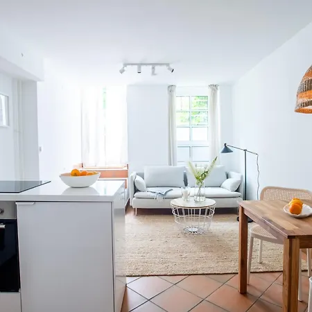 Διαμέρισμα Charmantes 2-zimmer-apartment Mit Vorgarten